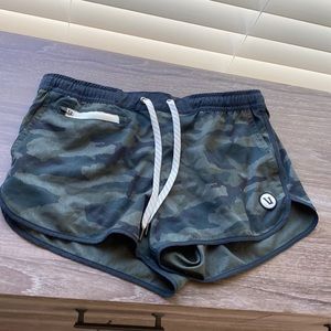 Vuori Rise & Shine shorts